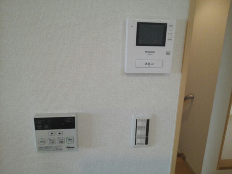 モニター付きドアホン・給湯スイッチ