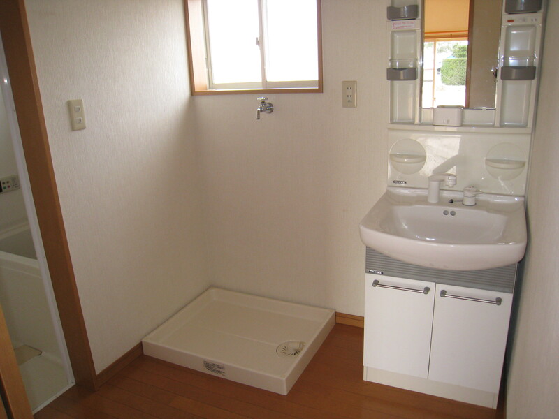 洗面室（写真はH号室を引用しています）