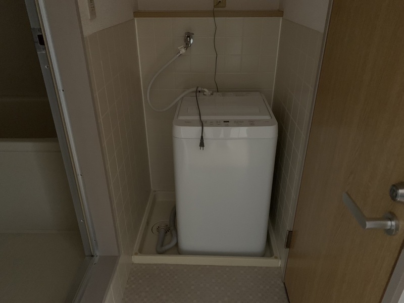 洗濯機置き場(室内写真は208号室を引用しています)